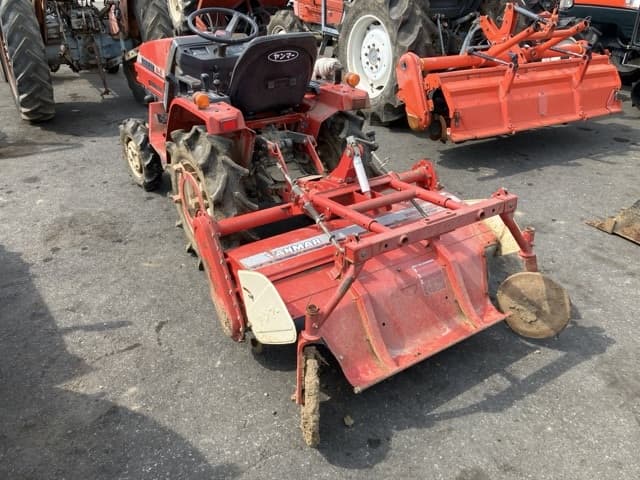 Tractor — Auction (lot 8458-2048)