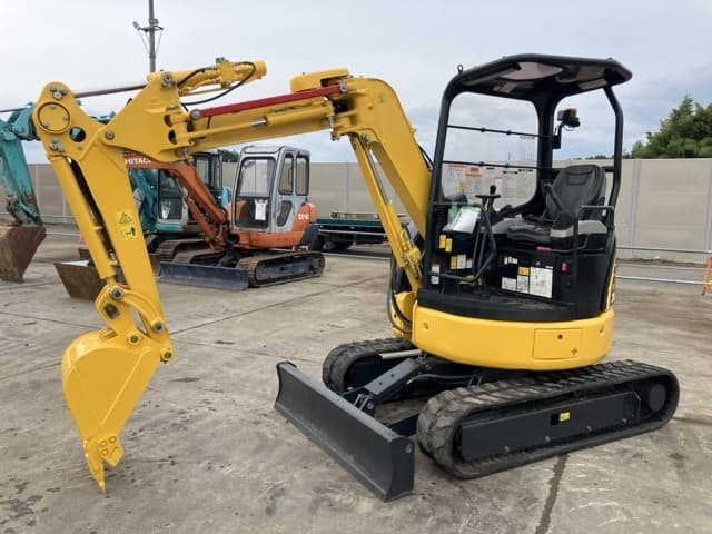 MINI EXCAVATOR — Auction (lot 8458-205)