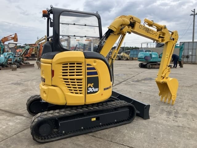 MINI EXCAVATOR — Auction (lot 8458-205)
