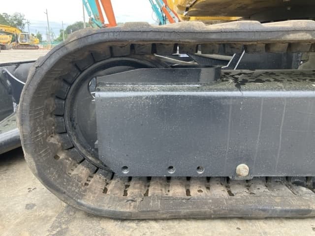 MINI EXCAVATOR — Auction (lot 8458-205)