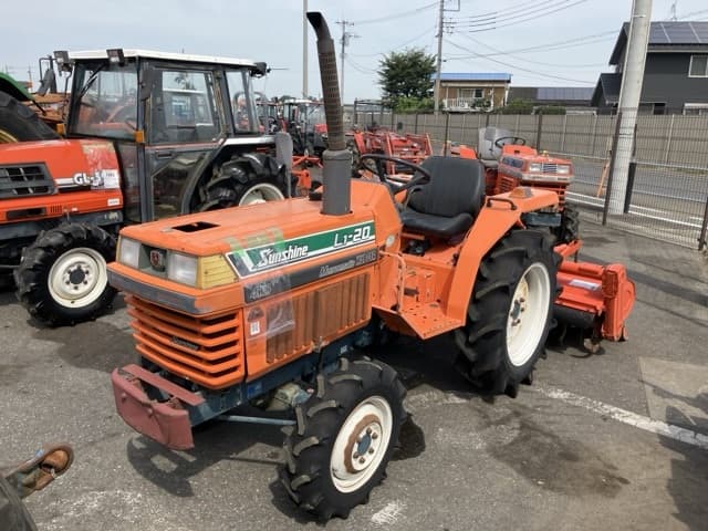Tractor — Auction (lot 8458-2050)