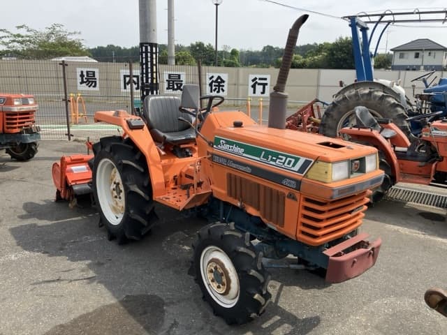 Tractor — Auction (lot 8458-2050)
