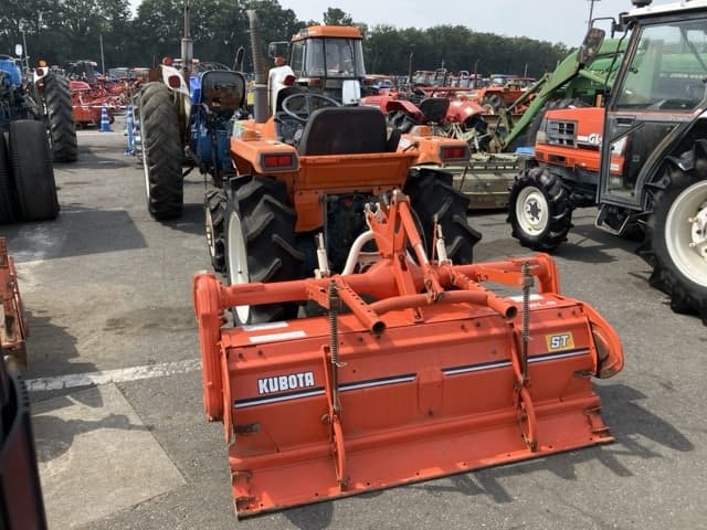 Tractor — Auction (lot 8458-2050)