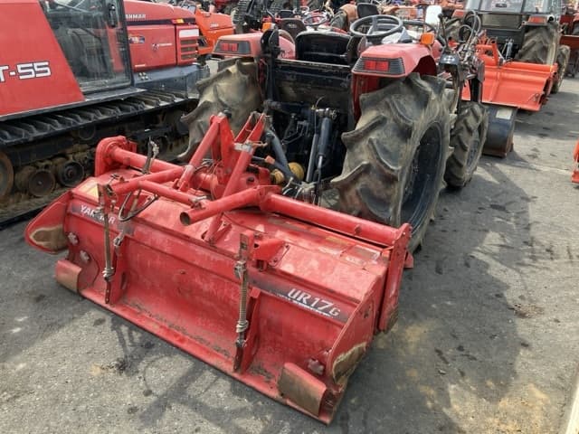 Tractor — Auction (lot 8458-2054)