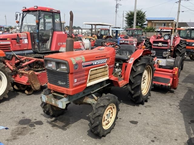 Tractor — Auction (lot 8458-2058)