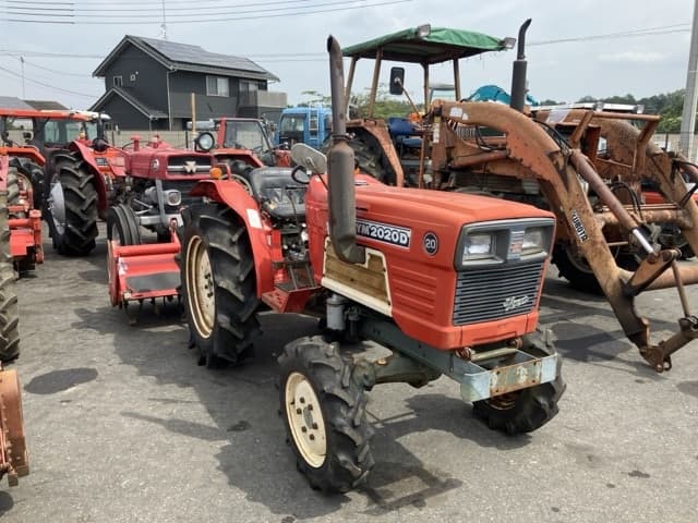 Tractor — Auction (lot 8458-2058)