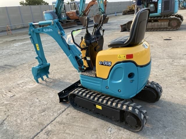 MINI EXCAVATOR — Auction (lot 8458-206)