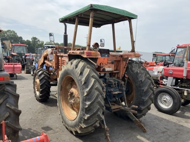 Tractor — Auction (lot 8458-2060)