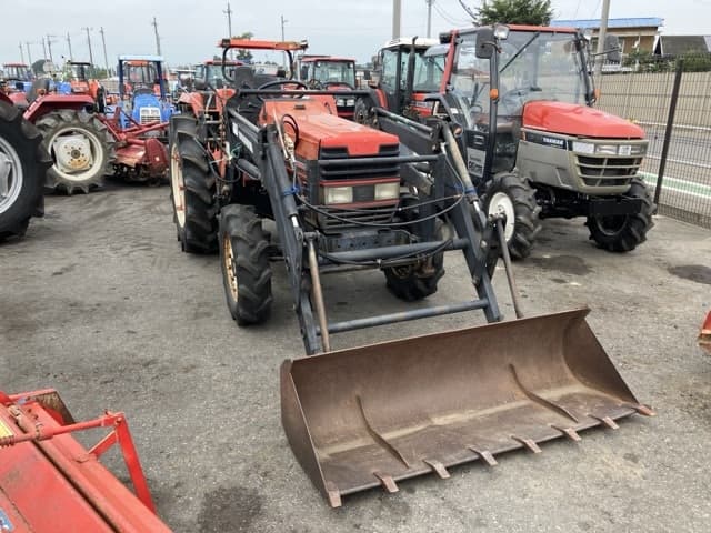 Tractor — Auction (lot 8458-2061)