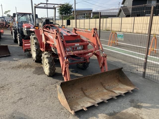 Tractor — Auction (lot 8458-2065)