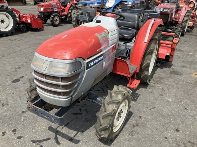 Tractor — Auction (lot 8458-2067)