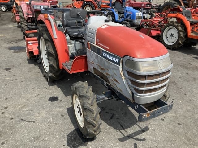 Tractor — Auction (lot 8458-2067)