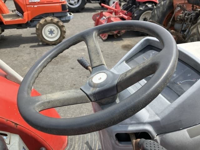 Tractor — Auction (lot 8458-2067)