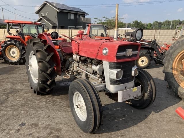 Tractor — Auction (lot 8458-2068)