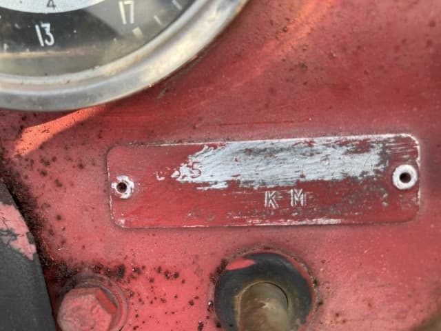 Tractor — Auction (lot 8458-2068)
