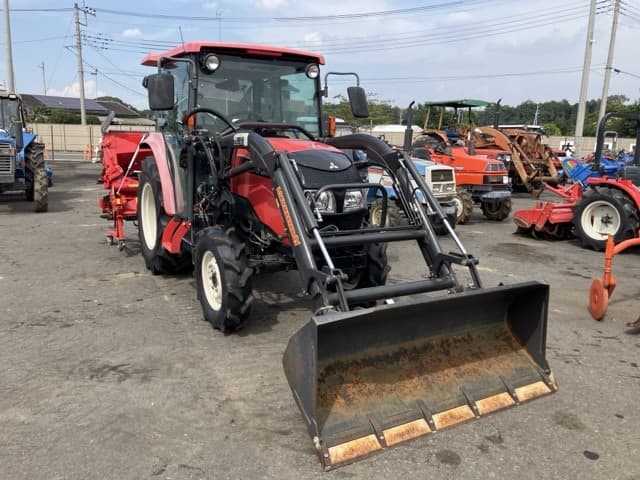 Tractor — Auction (lot 8458-2069)
