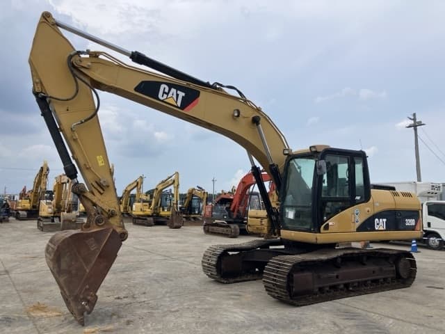 EXCAVATOR — Auction (lot 8458-207)