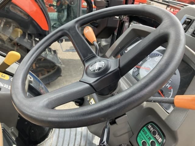Tractor — Auction (lot 8458-2071)