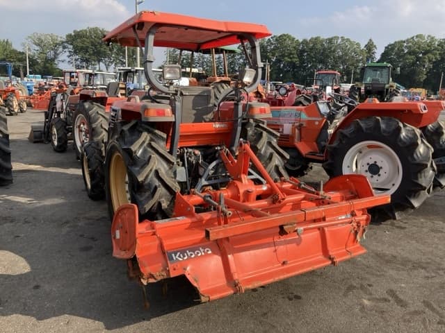 Tractor — Auction (lot 8458-2072)