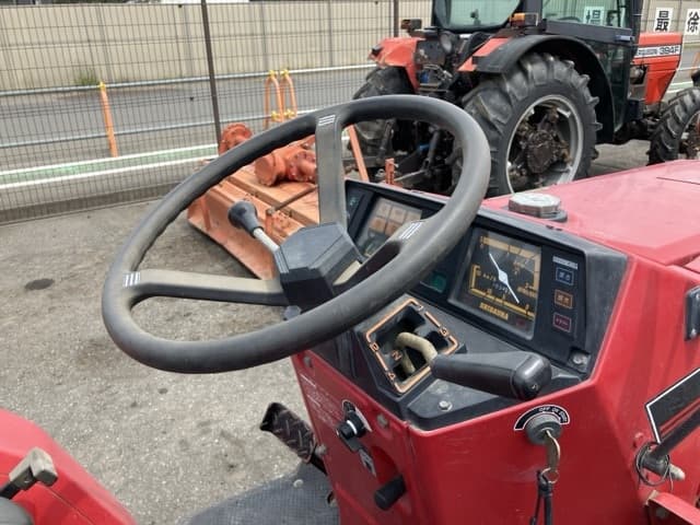 Tractor — Auction (lot 8458-2073)