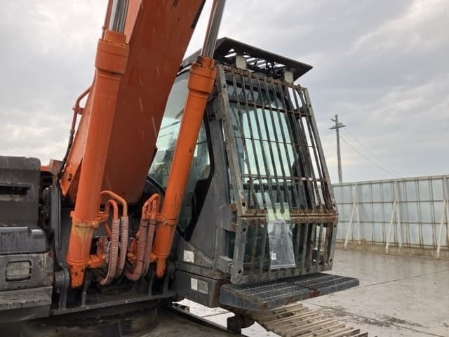 EXCAVATOR — Auction (lot 8458-208)