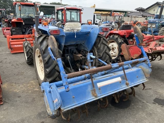 Tractor — Auction (lot 8458-2081)