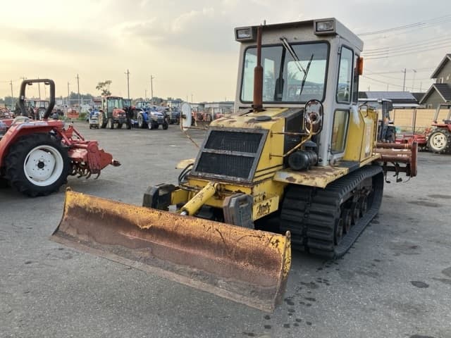 Tractor — Auction (lot 8458-2083)