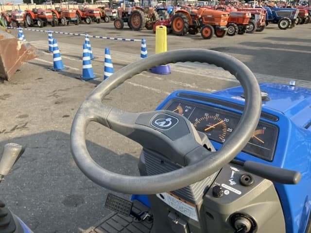 Tractor — Auction (lot 8458-2087)