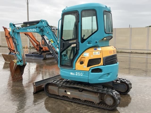 MINI EXCAVATOR — Auction (lot 8458-209)