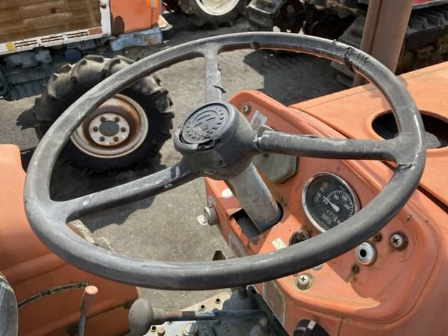 Tractor — Auction (lot 8458-2094)
