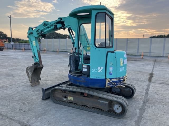 MINI EXCAVATOR — Auction (lot 8458-21)