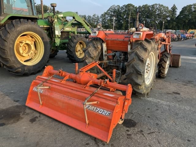 Tractor — Auction (lot 8458-2105)