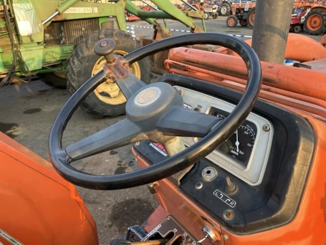 Tractor — Auction (lot 8458-2105)