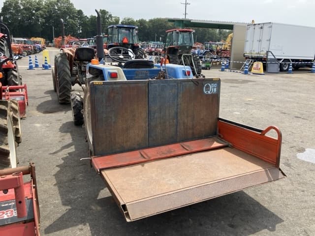 Tractor — Auction (lot 8458-2110)