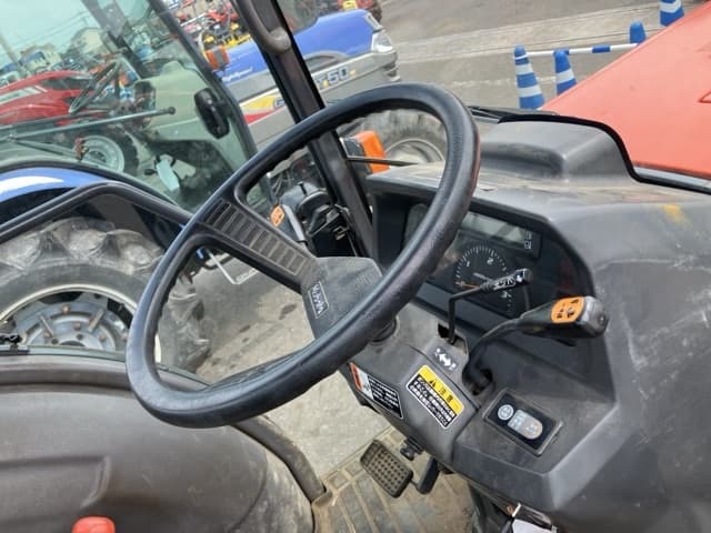 Tractor — Auction (lot 8458-2112)