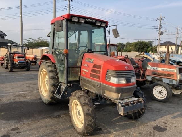 Tractor — Auction (lot 8458-2115)