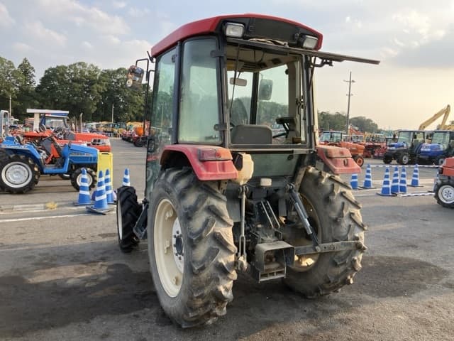 Tractor — Auction (lot 8458-2115)