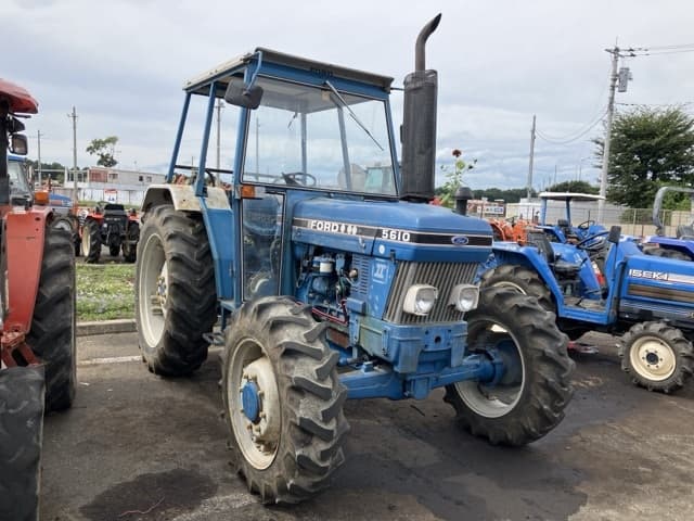 Tractor — Auction (lot 8458-2117)