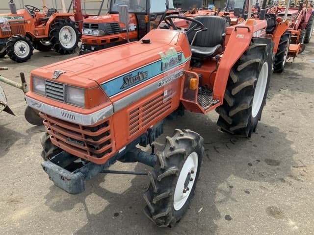 Tractor — Auction (lot 8458-2118)