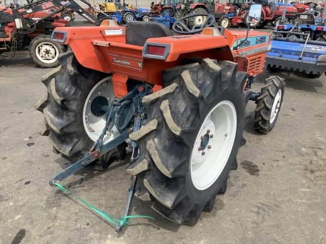 Tractor — Auction (lot 8458-2118)