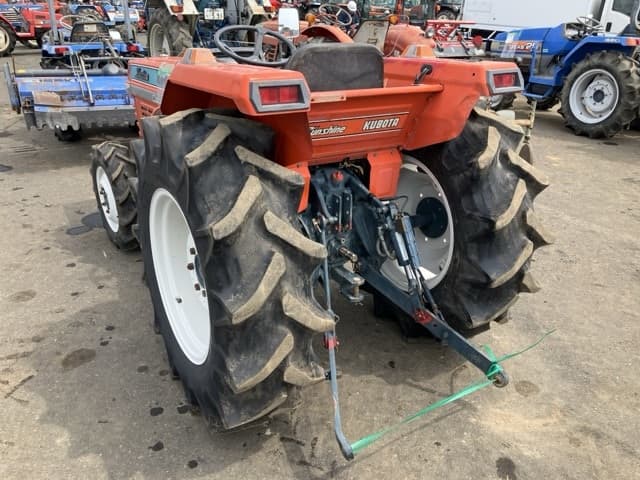 Tractor — Auction (lot 8458-2118)