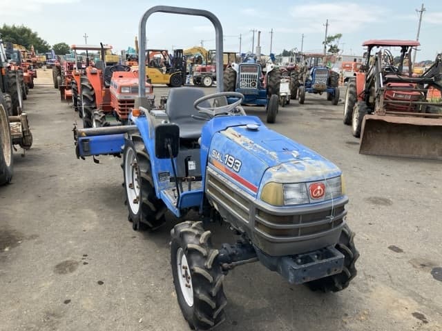 Tractor — Auction (lot 8458-2119)
