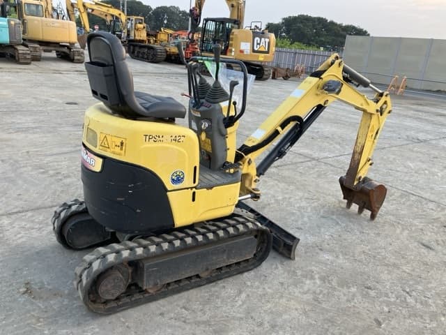 MINI EXCAVATOR — Auction (lot 8458-212)