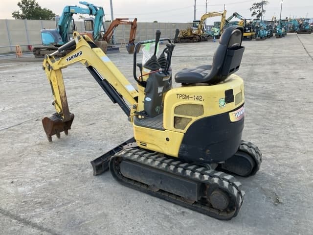 MINI EXCAVATOR — Auction (lot 8458-212)