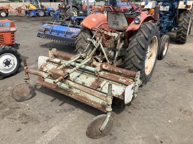 Tractor — Auction (lot 8458-2122)