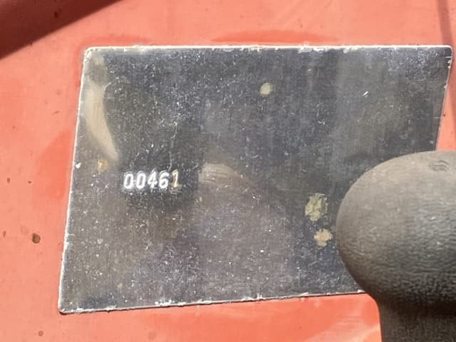 Tractor — Auction (lot 8458-2122)