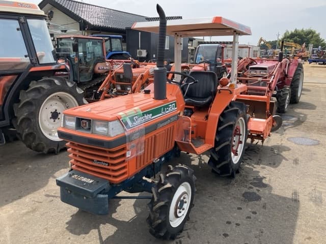 Tractor — Auction (lot 8458-2123)