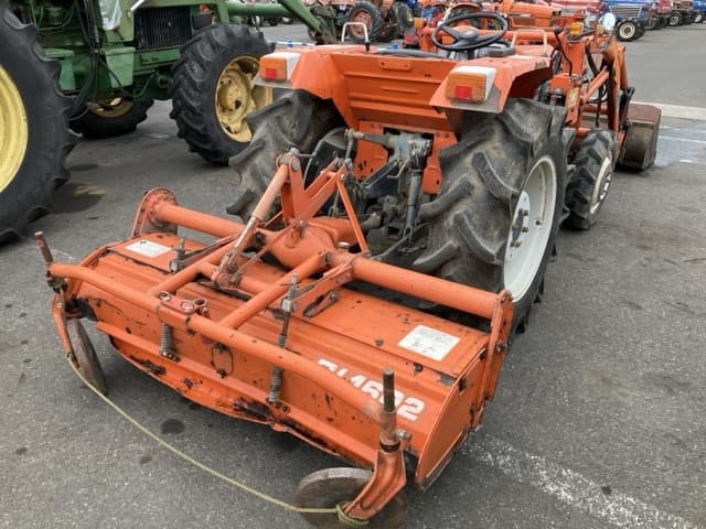Tractor — Auction (lot 8458-2125)