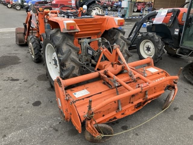 Tractor — Auction (lot 8458-2125)