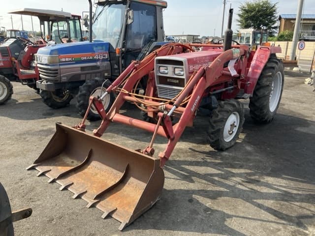 Tractor — Auction (lot 8458-2126)